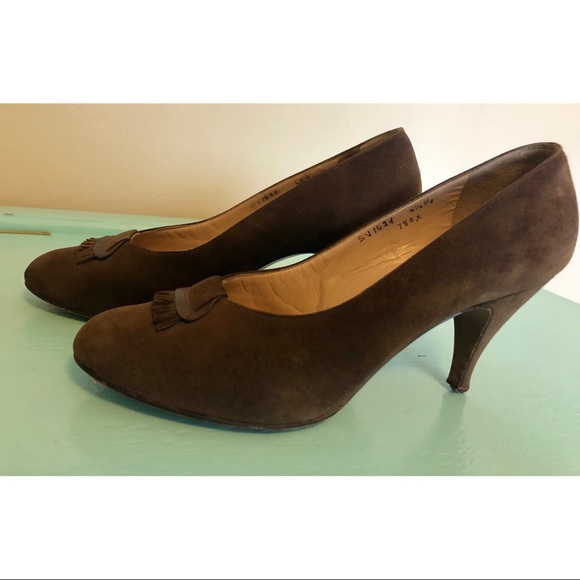 Vintage Brown Suede Salvatore Ferragamo Heels - Picture 5 of 8